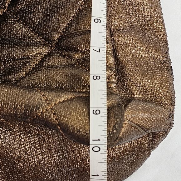 CHANEL Medium Paris-Biarritz Tote - Picture 9 of 9